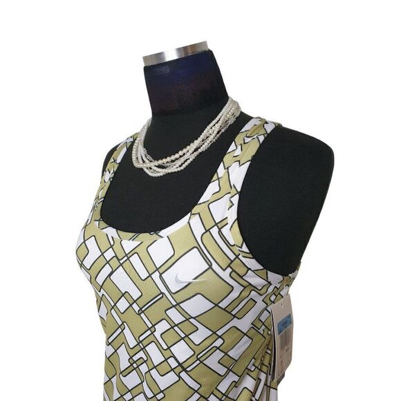 Nike Women's Tank Medium Build in Sports Bra Layered Workout Top Large NWT - Picture 4 of 10